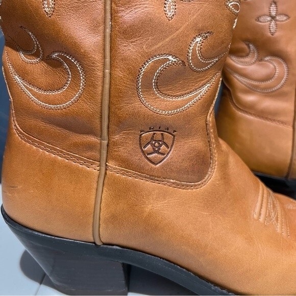 Ariat Western Cowboy Boots - Picture 3 of 16